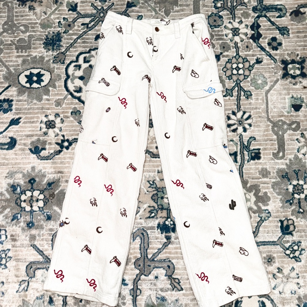 PACSUN EMBROIDERED CORDUROY CREAM PANTS